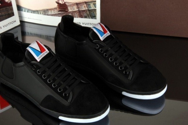 LV Fashion Casual Shoes Men--096